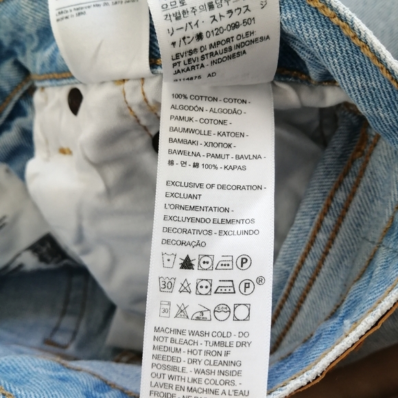 Levi's 150th Anniversary Edition 501 Jeans She's Crafty Wash Thigh Embroidery 25 - Picture 12 of 16